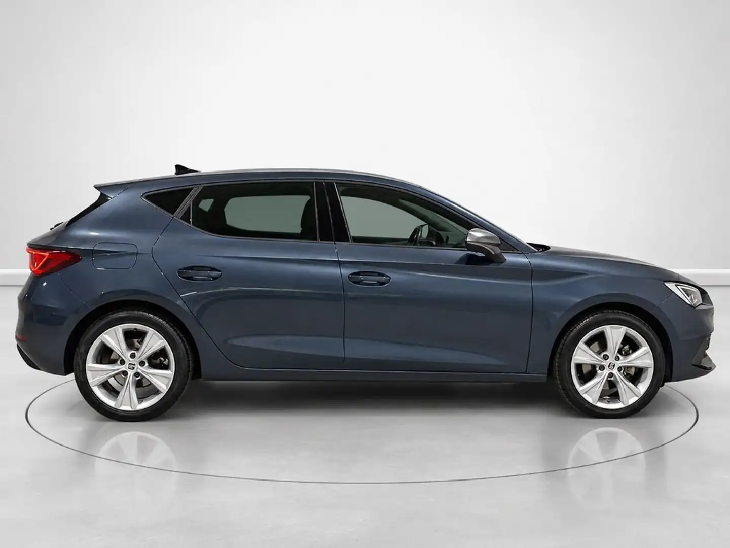 SEAT Leon 1.0 eTSI S&S FR 25º Aniversario DSG-7 110 Gris - 2