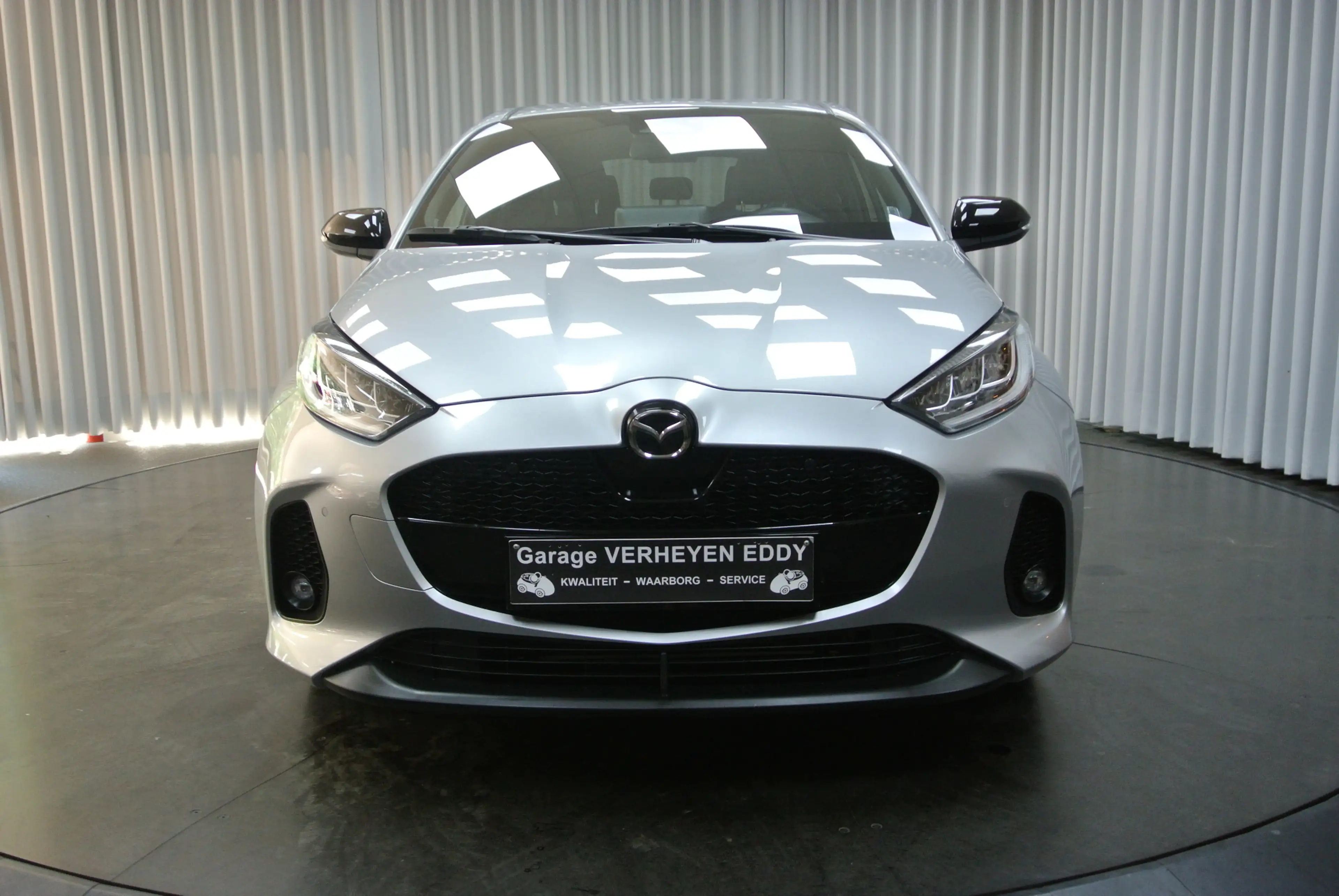 Mazda 2 2 HYBRID — photo 3
