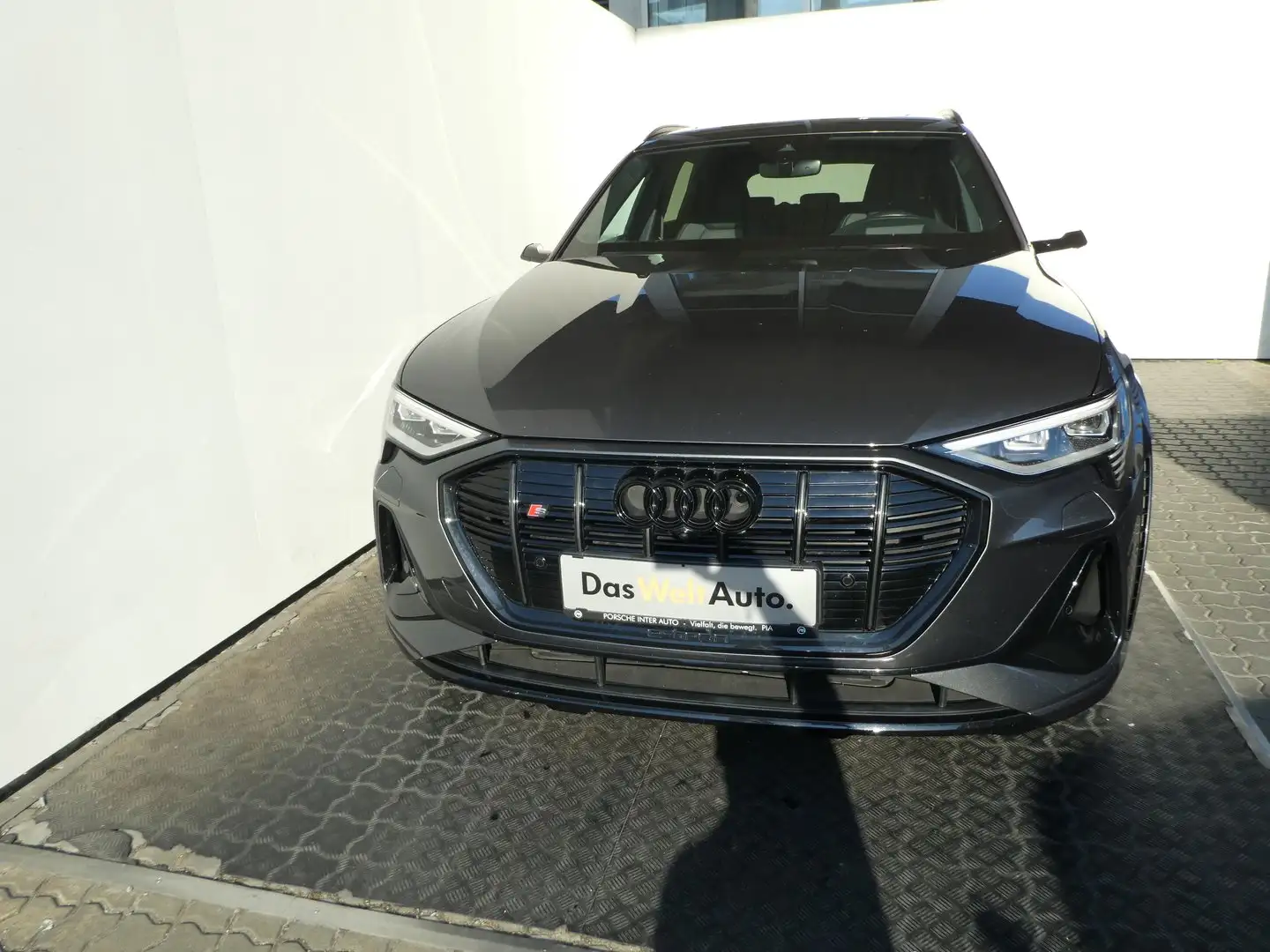 Audi e-tron S 370 kW Grau - 2