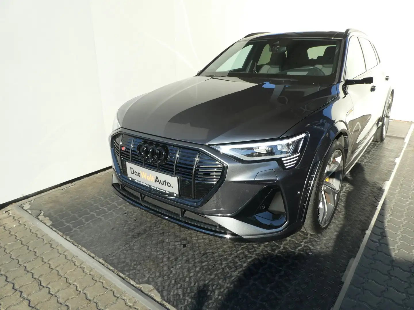 Audi e-tron S 370 kW Grau - 1