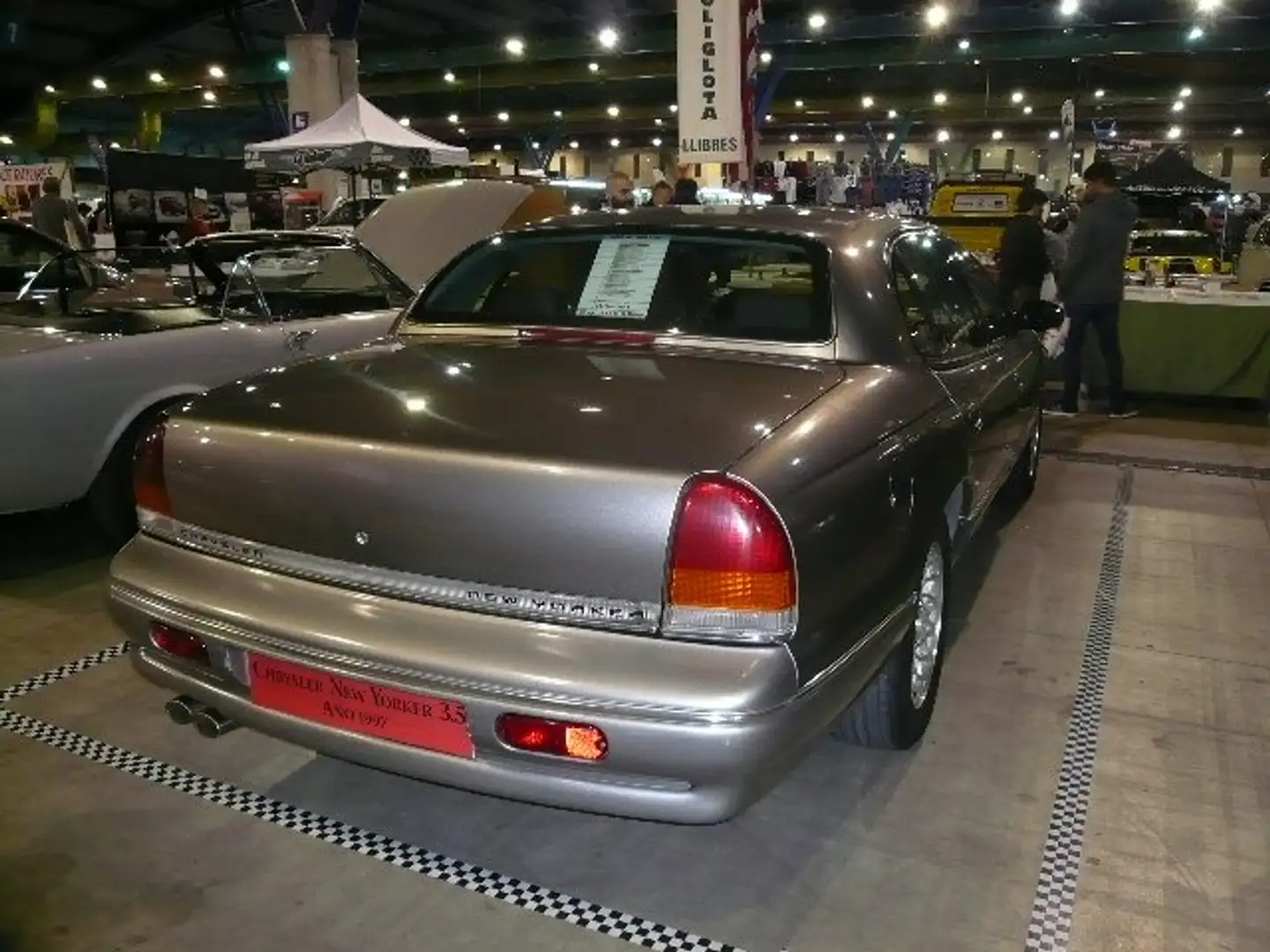 Chrysler New Yorker 3.5 Gasolina Aut. Full Equipe. Сірий - 2