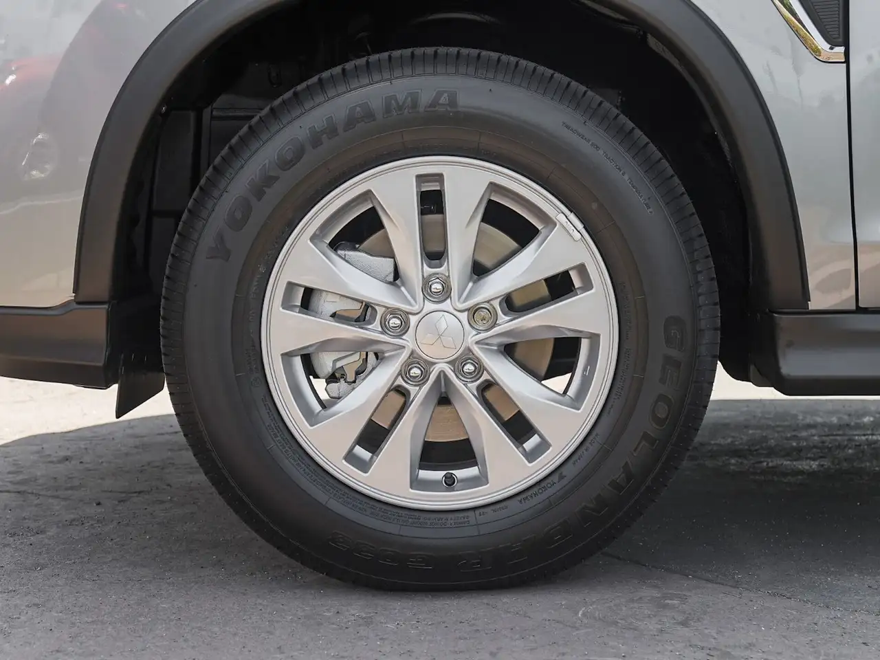 Mitsubishi RVR снимка Mitsubishi RVR
