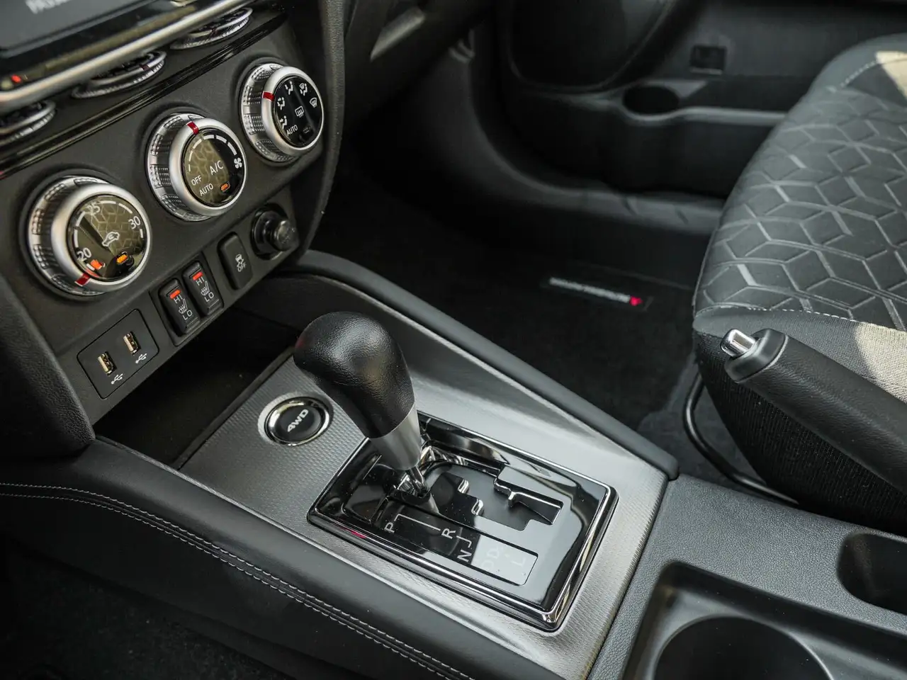 Mitsubishi RVR снимка Mitsubishi RVR
