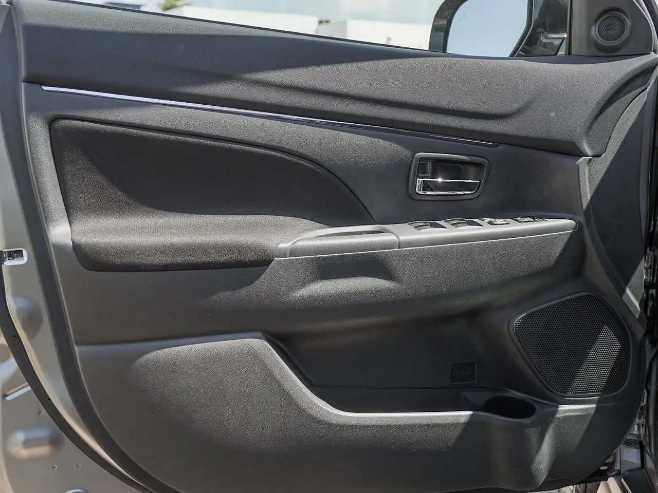 Mitsubishi RVR снимка Mitsubishi RVR