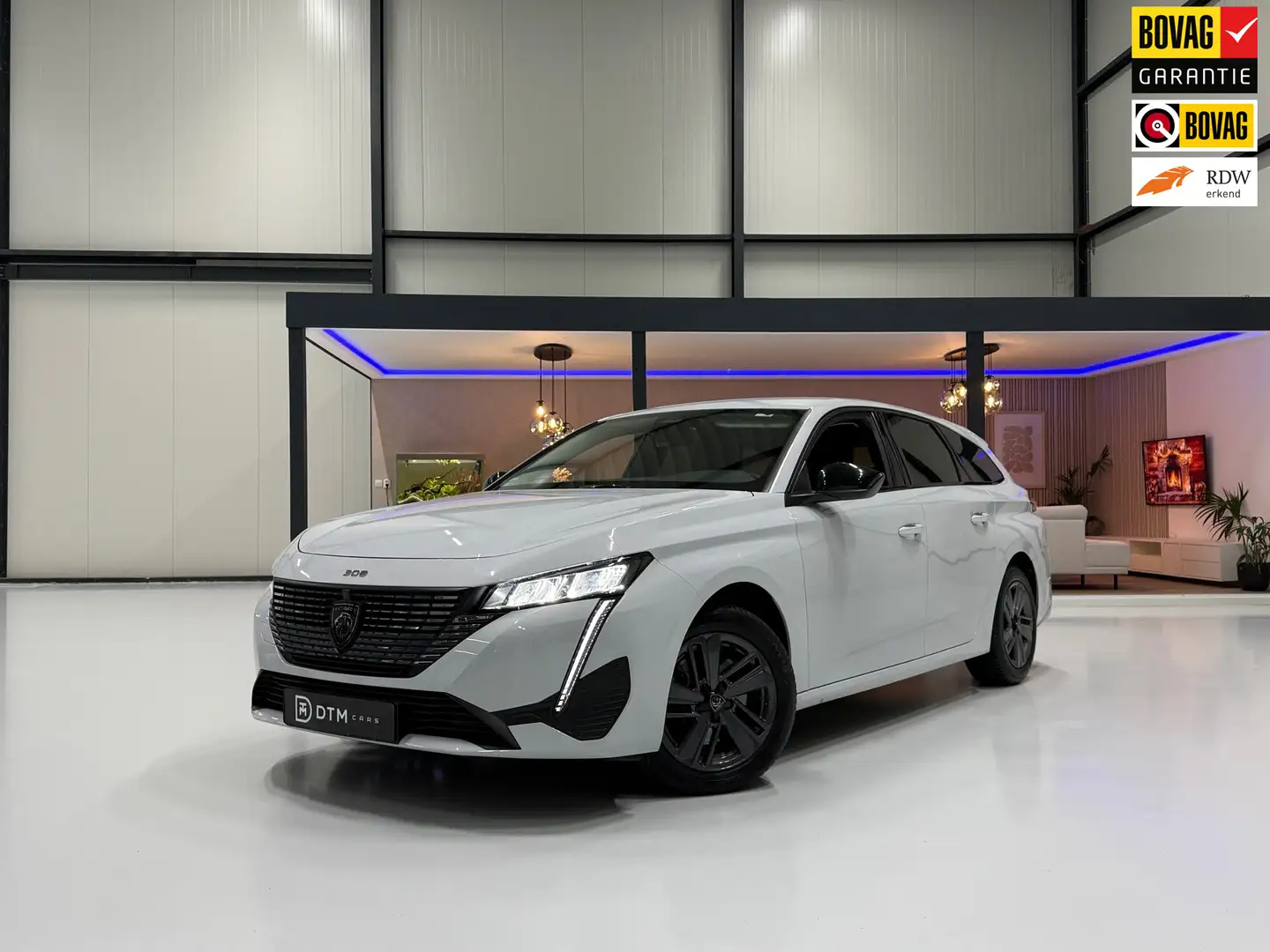 Peugeot 308 130pk Allure Trekhaak Navi, Leer Bekleding, Trekha Weiß - 1