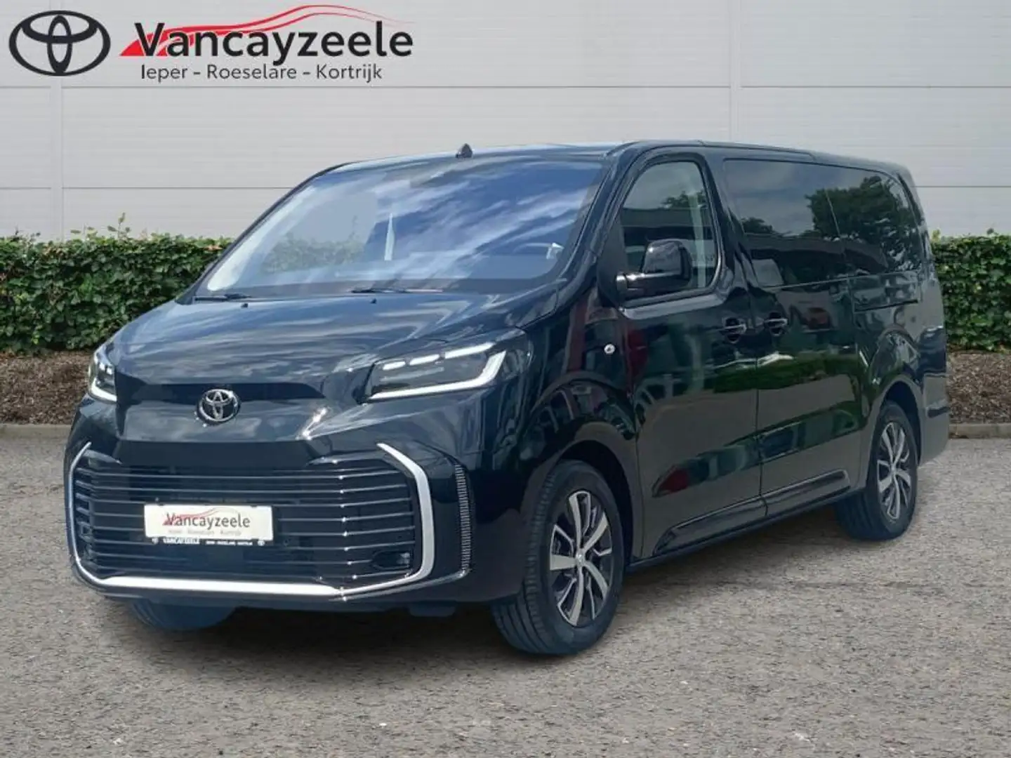 Toyota Verso Family 8pl+cam+nav+sens V&A Schwarz - 1