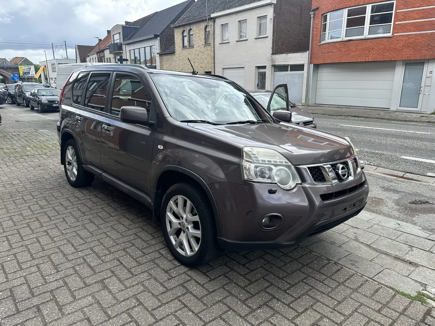 Nissan X-Trail 2.0 dci 4x4 DPF XE - 1