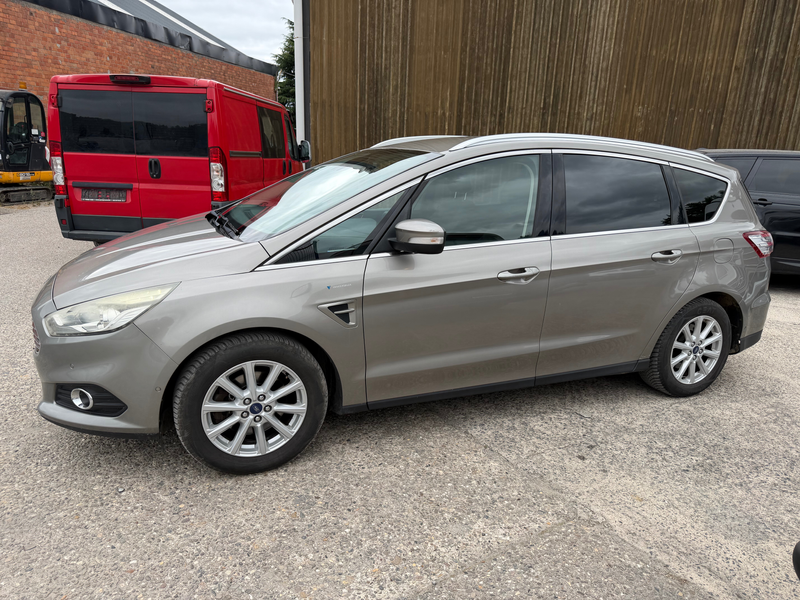 Ford S-Max 2.0 TDCi ECO Titanium Style *EURO6* — photo 2