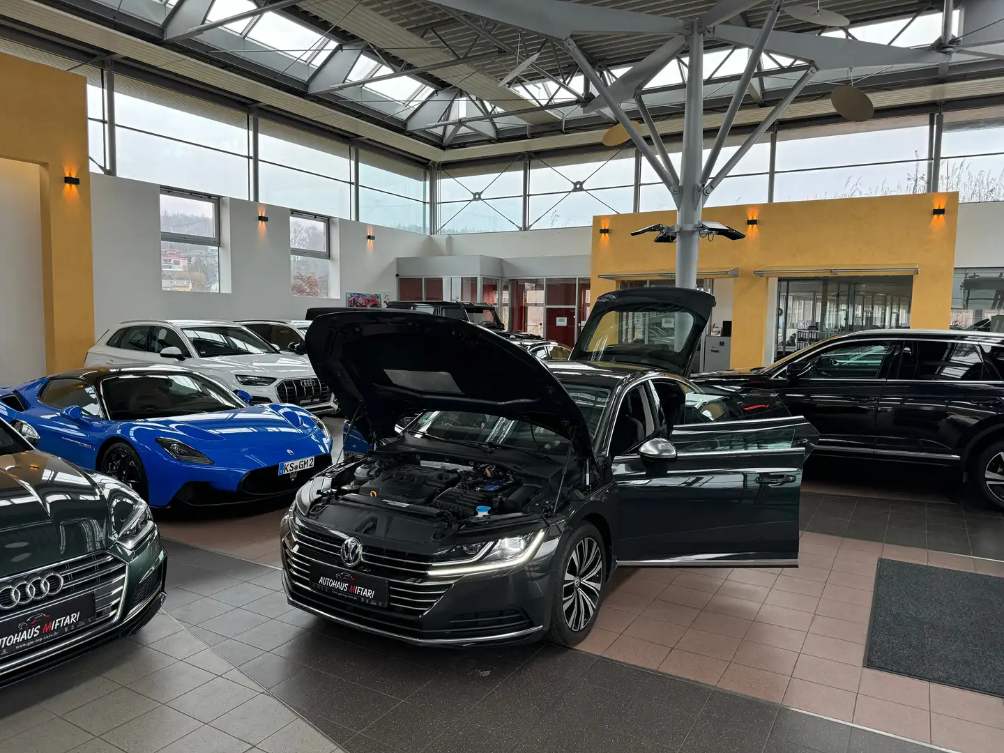 Volkswagen Arteon 2.0 TDI Elegance 4Motion ACC HuD LED 360° Kam Grau - 2