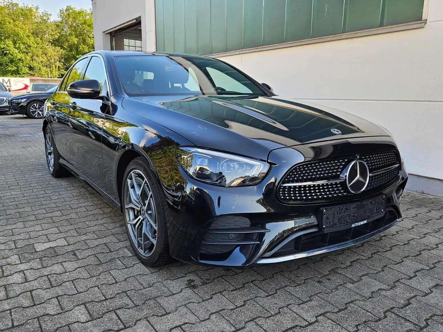 Mercedes-Benz E 400 d 4Matic AMG-Line Multibeam+360°+Panorama Negru - 1