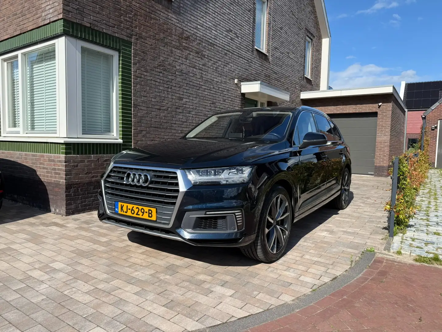 Audi Q7 Q7 3.0 TDI e-tron 374pk Quatrro Blauw - 1