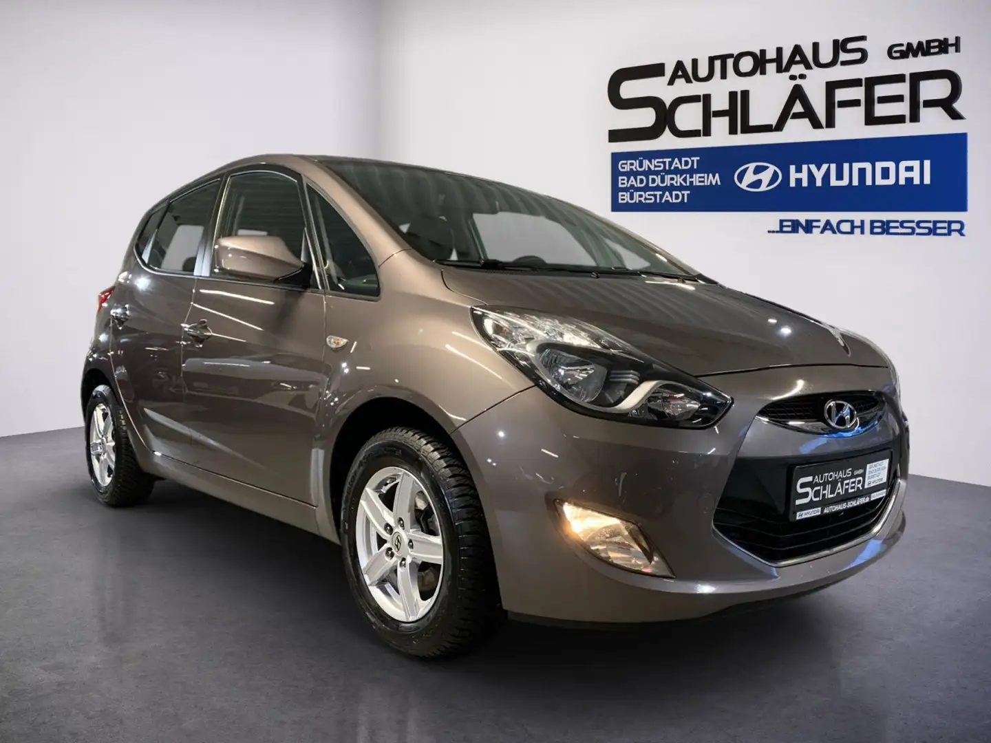 Hyundai iX20 1.4 FIFA World Cup Edition PDC SHZ Brun - 2
