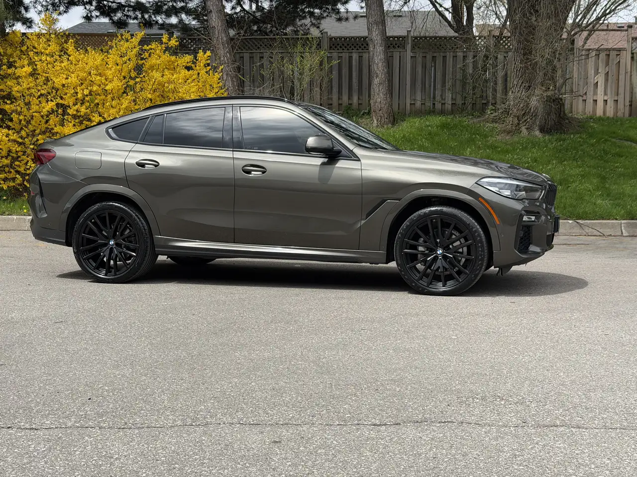BMW X6 снимка BMW X6