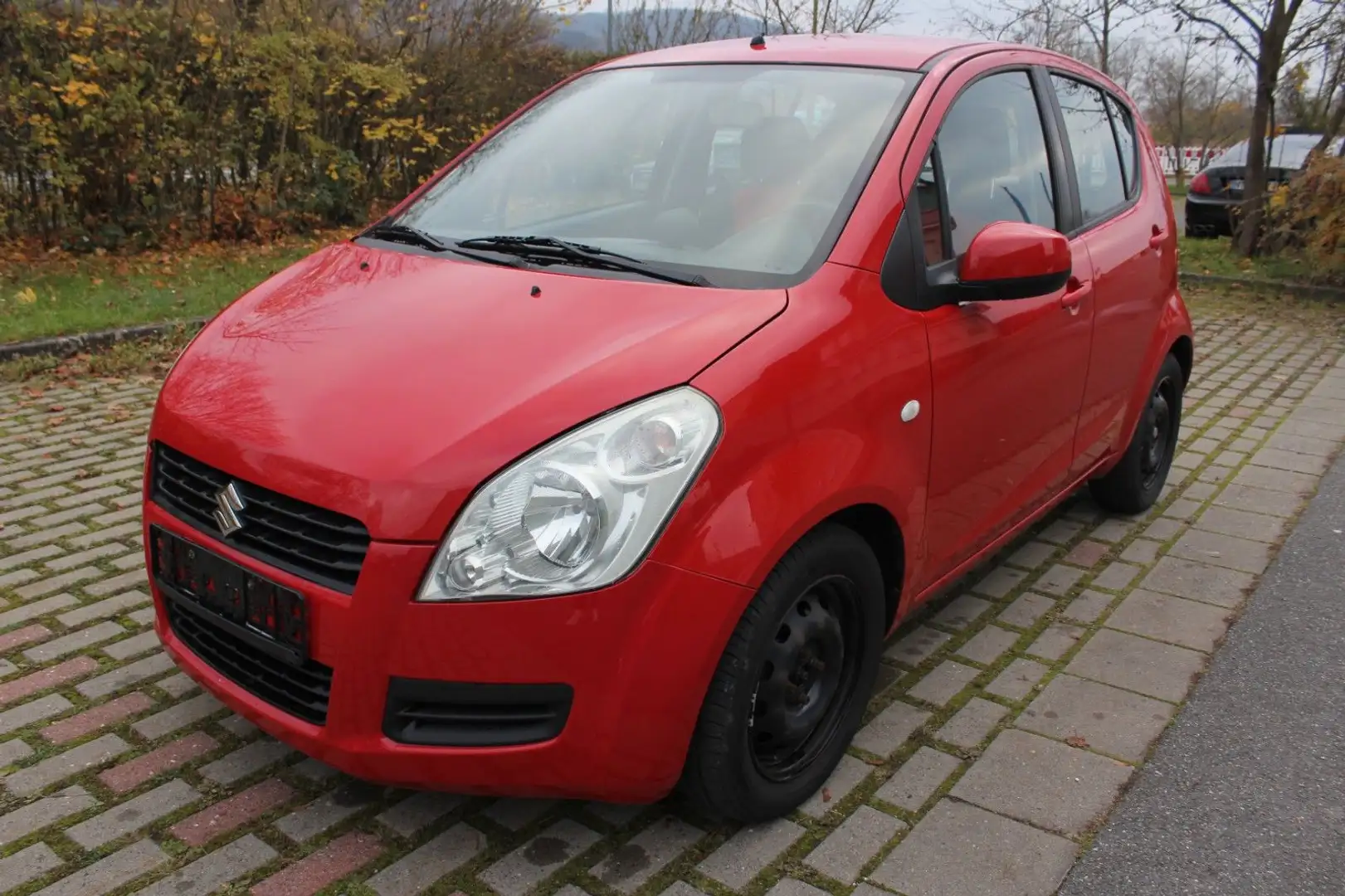 Suzuki Splash 1.0+KLIMA+ZV+8FACH+1.HAND Roşu - 1