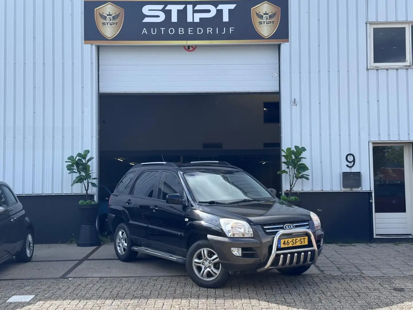 Kia Sportage 2.0 CVVT Executive Zwart - 2