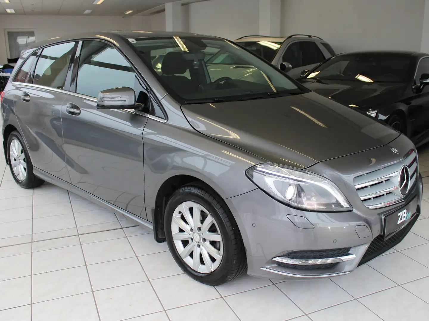 Mercedes-Benz B 180 B 180 CDI // NAVI // Tempomat // Xenon Grau - 1