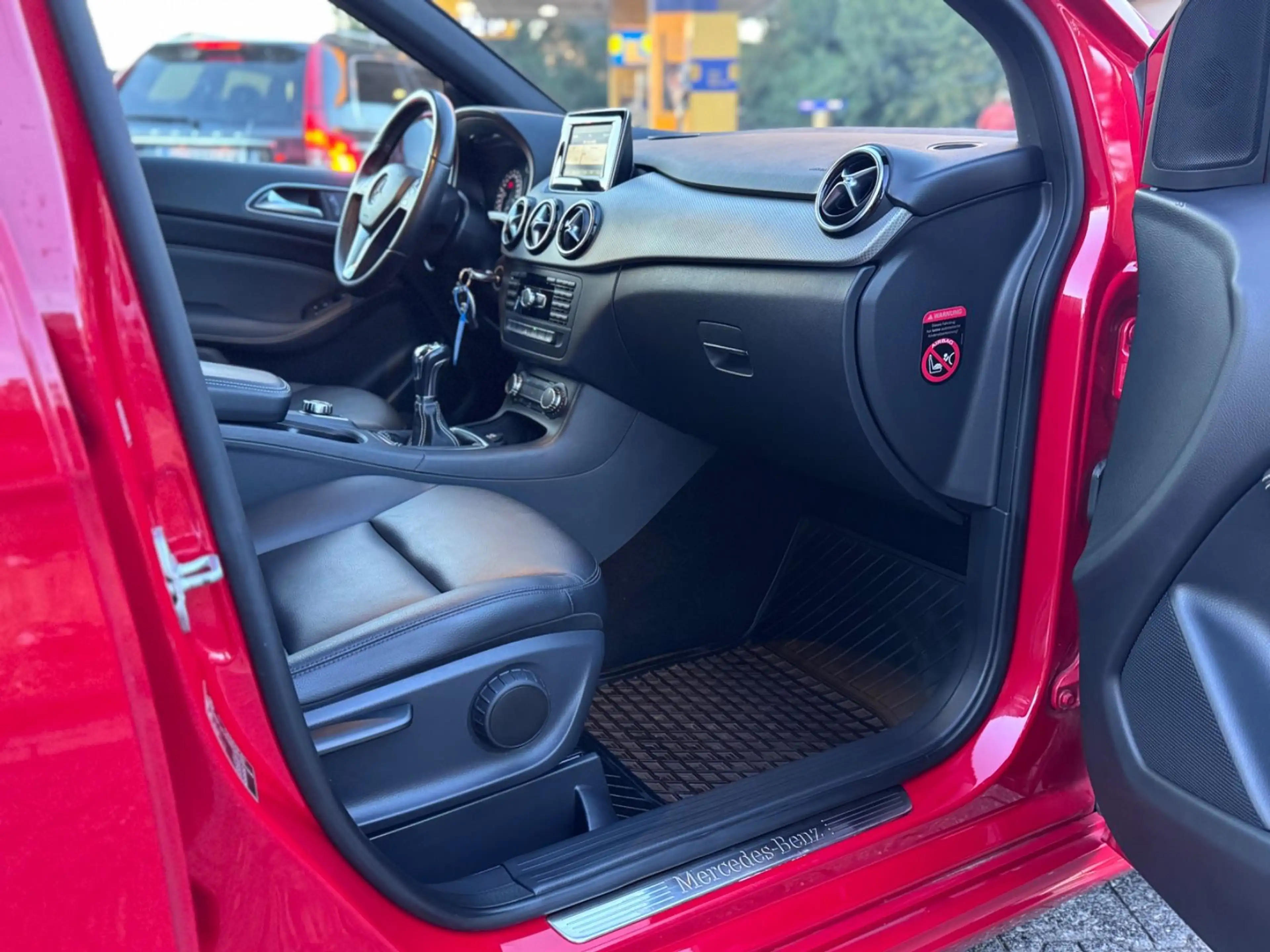 Mercedes-Benz B 180 B B 180 Edition 1 — photo 13