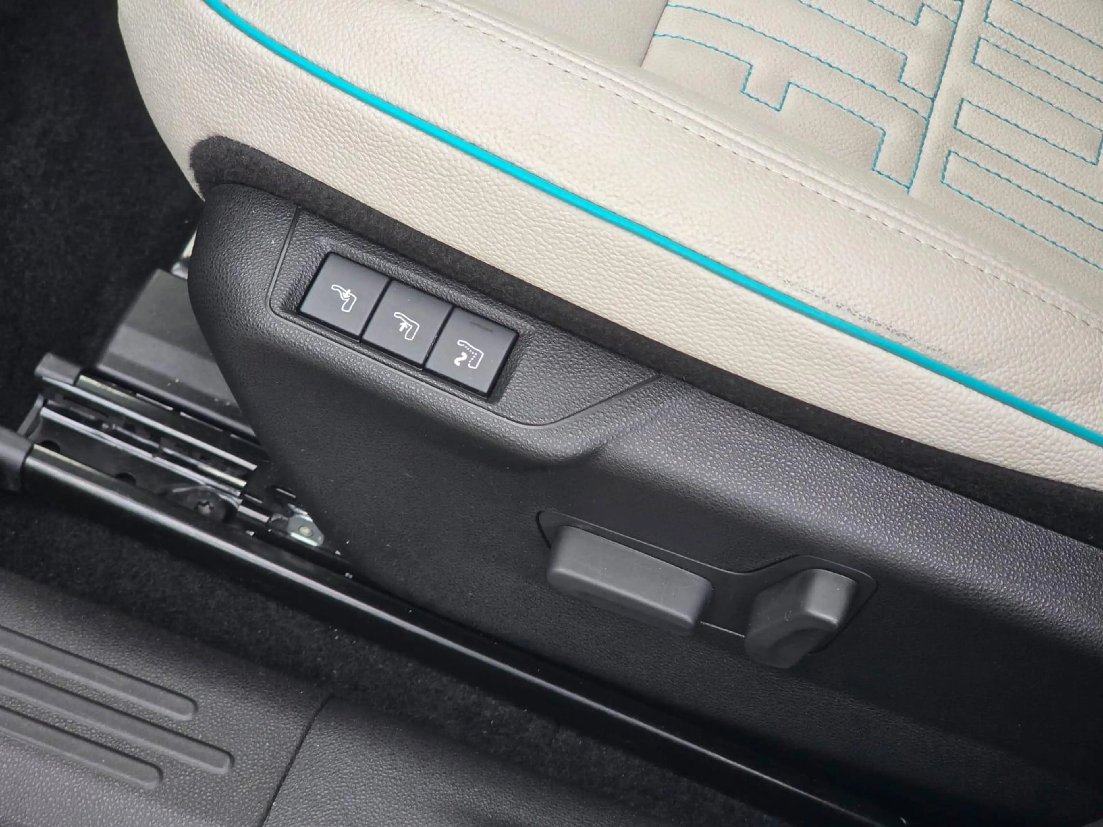 Fiat 600 1.2 Hybrid La Prima Automaat | Navigatie | Parkeer — photo 8