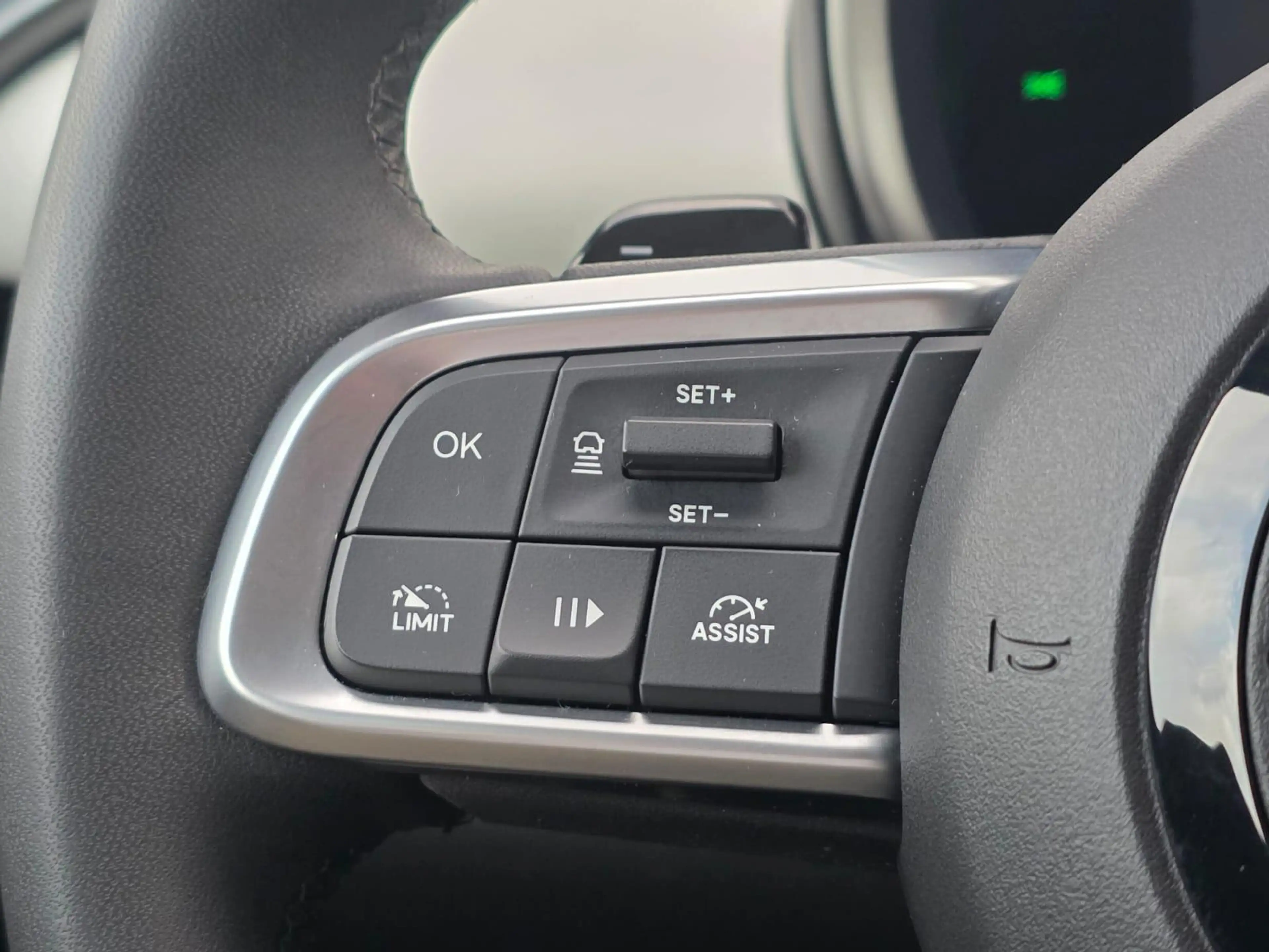 Fiat 600 1.2 Hybrid La Prima Automaat | Navigatie | Parkeer — photo 15