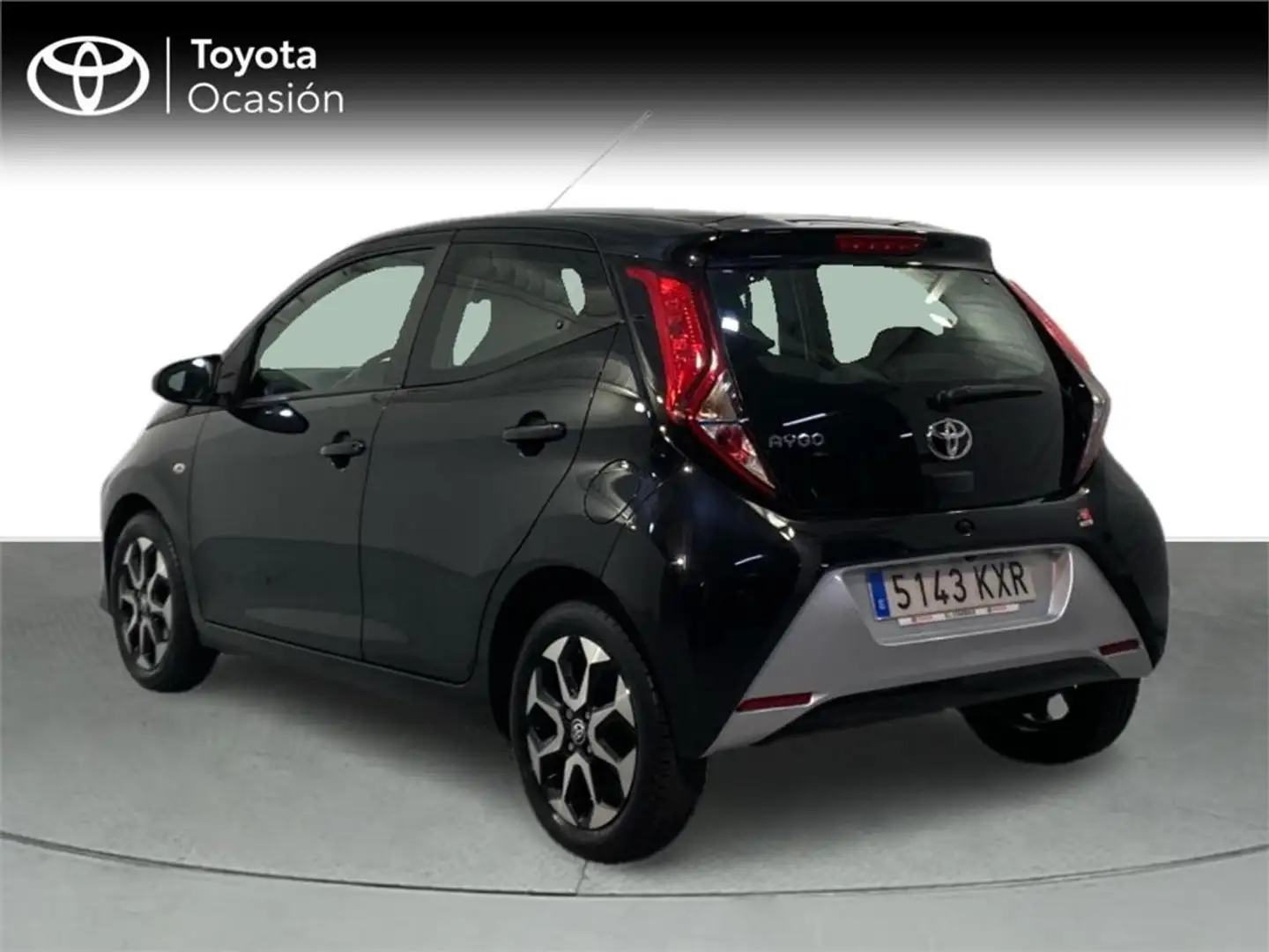 Toyota Aygo 70 x-play x-shift - 2