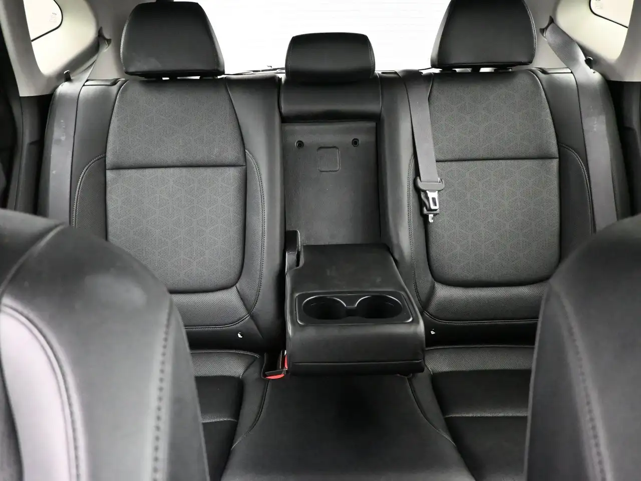 Kia Seltos снимка Kia Seltos