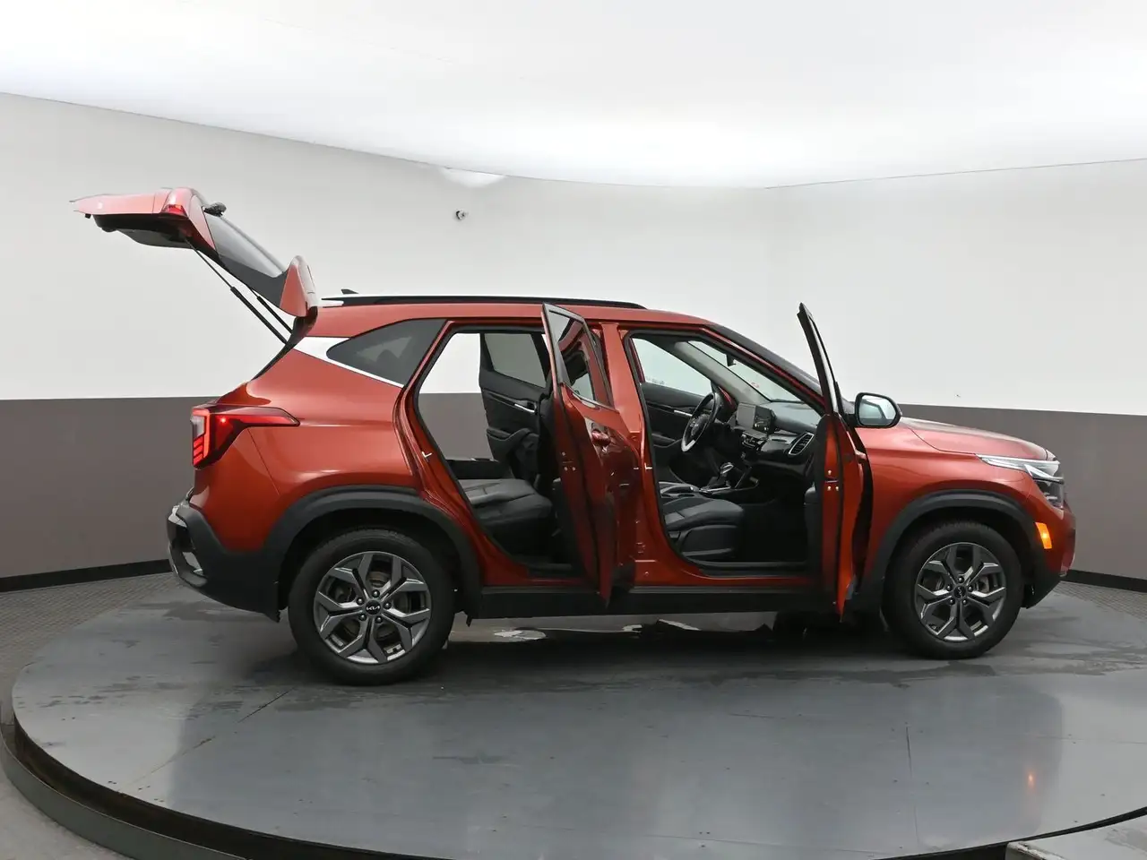 Kia Seltos снимка Kia Seltos