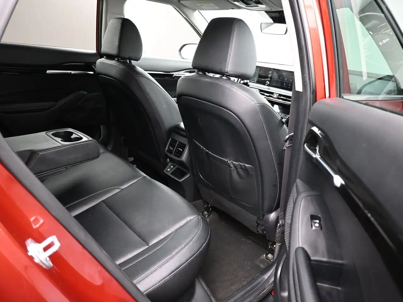 Kia Seltos снимка Kia Seltos