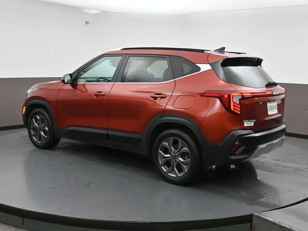 Kia Seltos снимка Kia Seltos
