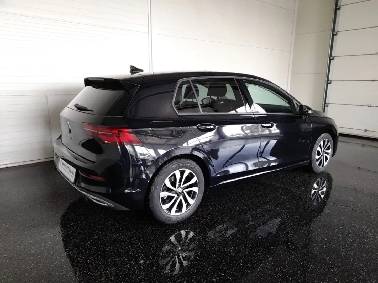 Volkswagen Golf VIII ACTIVE 2,0 TDI DSG *SKY / MATRIX-LED / HEAD-UP / VIRTUELL PRO / NAVI / AHV & KAMERA / ACC / KEYLESS* Schwarz - 2