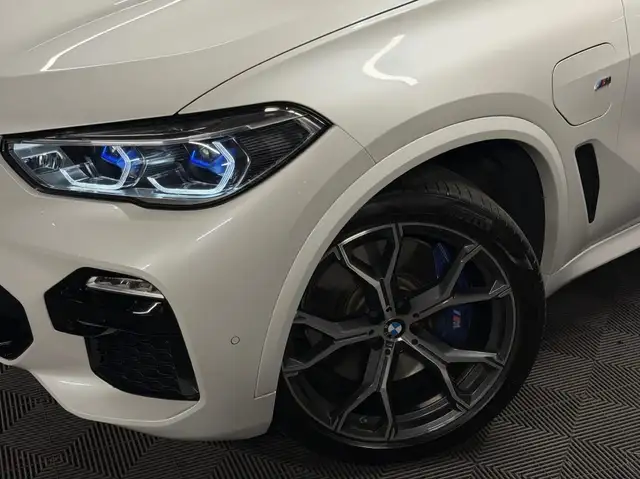 BMW X5 view 5