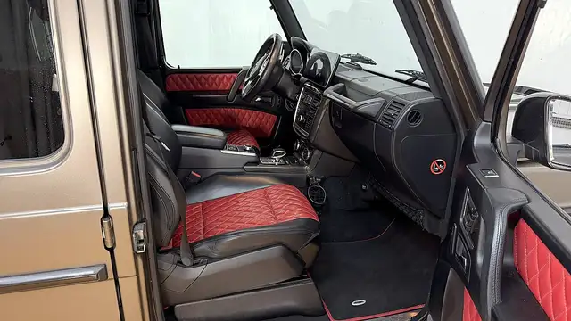 Mercedes-Benz G-Class view 4