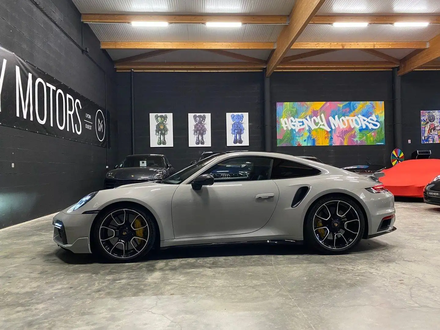 Porsche 911 type 992 3.8 650 Ch PDK Turbo S - Origine France - Gris - 2