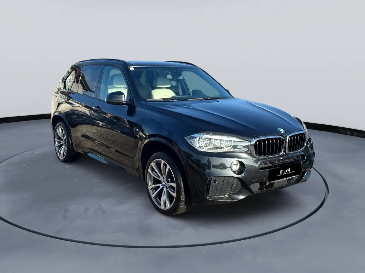 BMW X5 xDrive 30 d Schwarz - 2