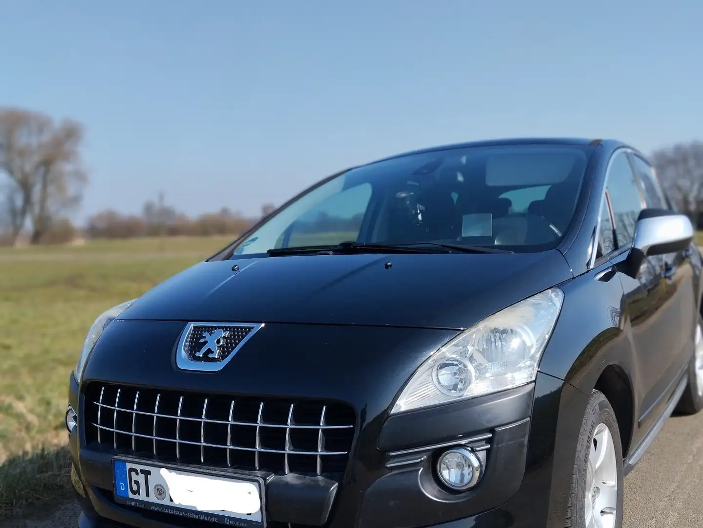 Peugeot 3008 HDi FAP 110 Business-Line Schwarz - 1