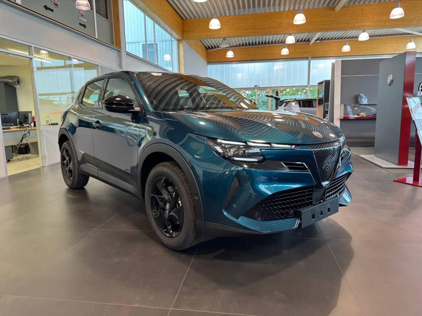 Alfa Romeo Junior Ibrida Blauw - 2