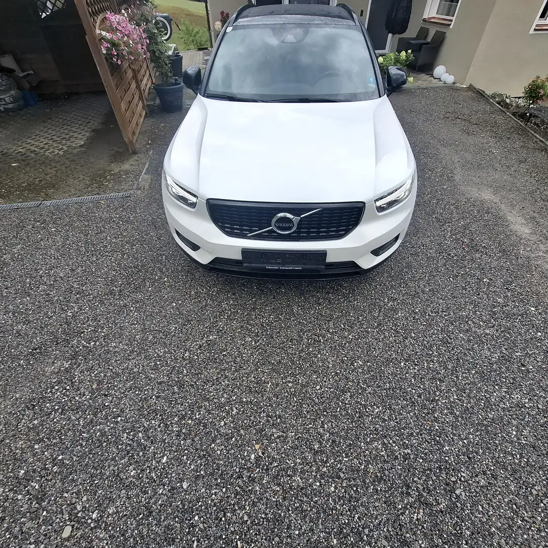 Volvo XC40 D4 R-Design AWD Geartronic - 2
