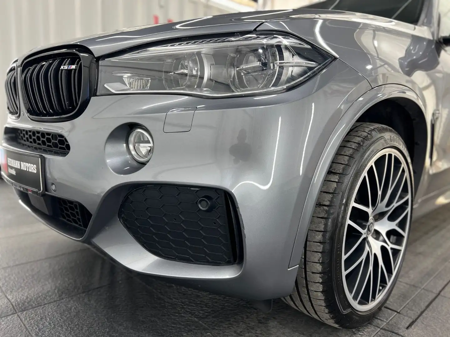 BMW X5 xDrive 40 d M Sport/AHK/LED/ACC/21 Zoll Gris - 2