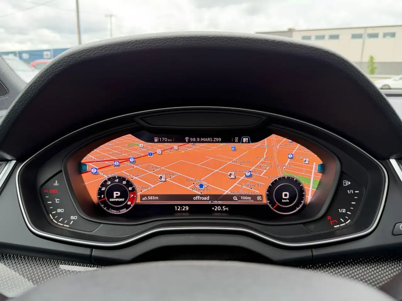 Audi SQ5 снимка Audi SQ5