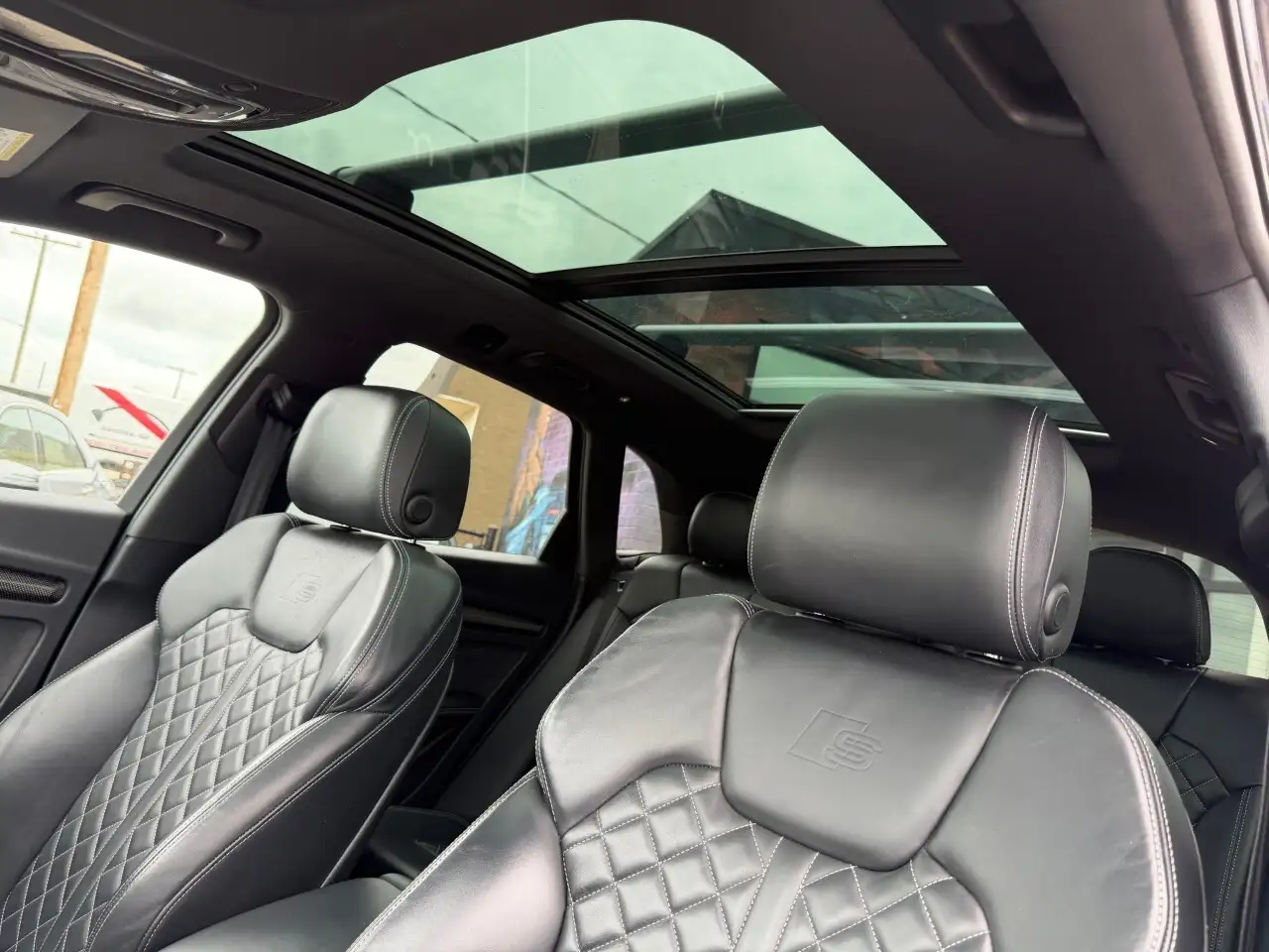 Audi SQ5 снимка Audi SQ5