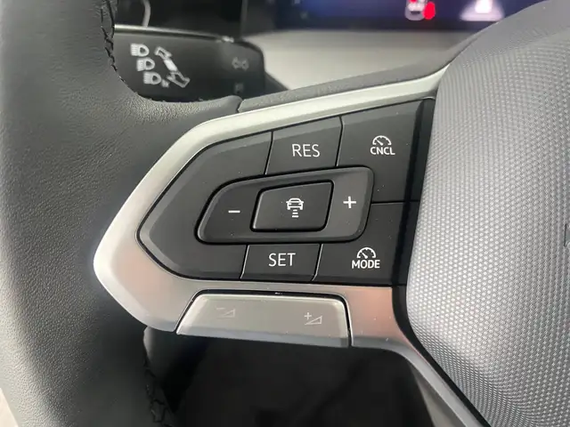 Volkswagen Golf view 13