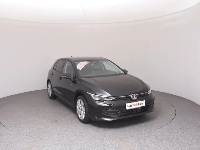 Volkswagen Golf view 2