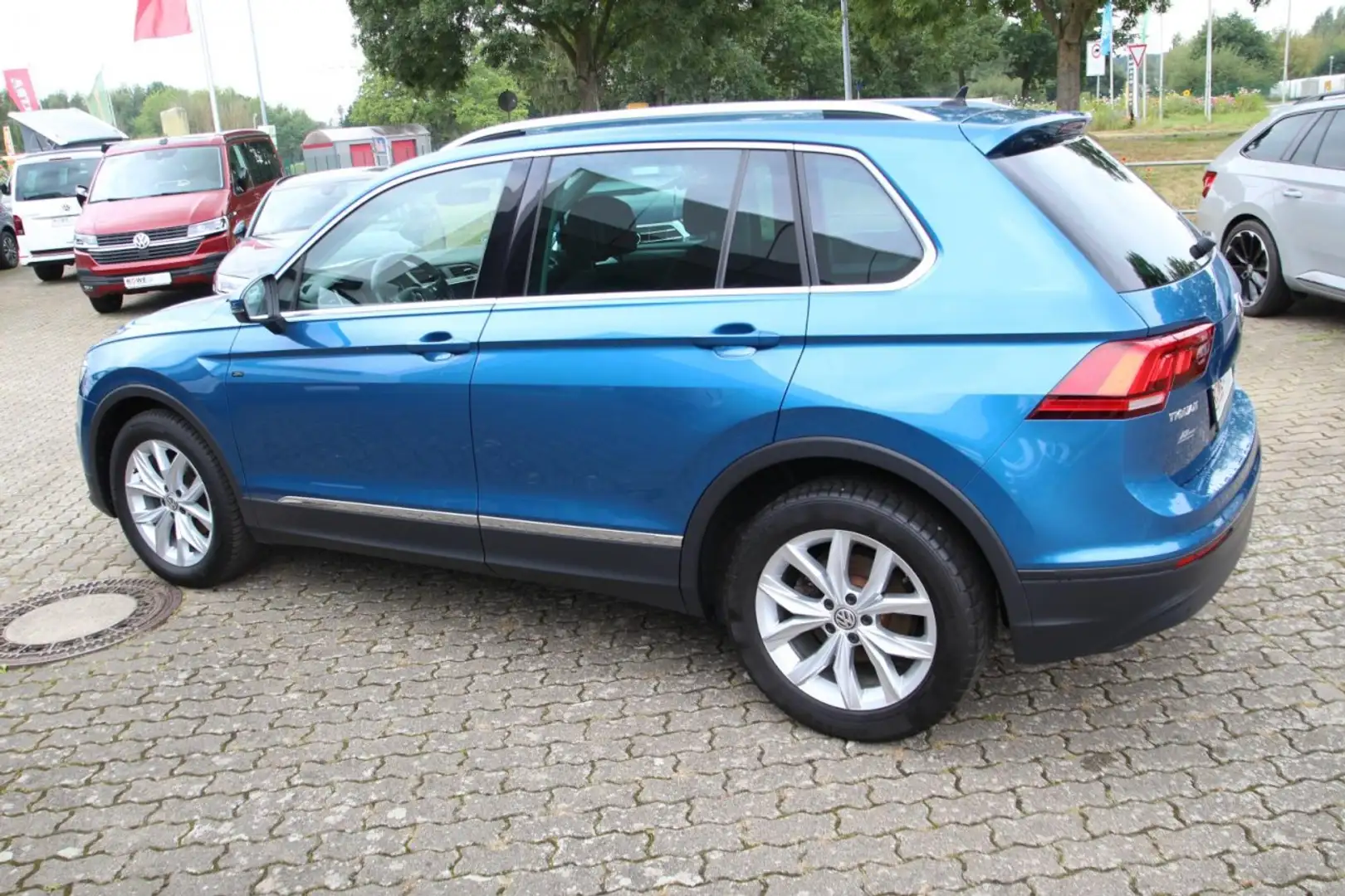 Volkswagen Tiguan JOIN 2.0 TDI 150 PS 6-Gang Klima Navi Blau - 2