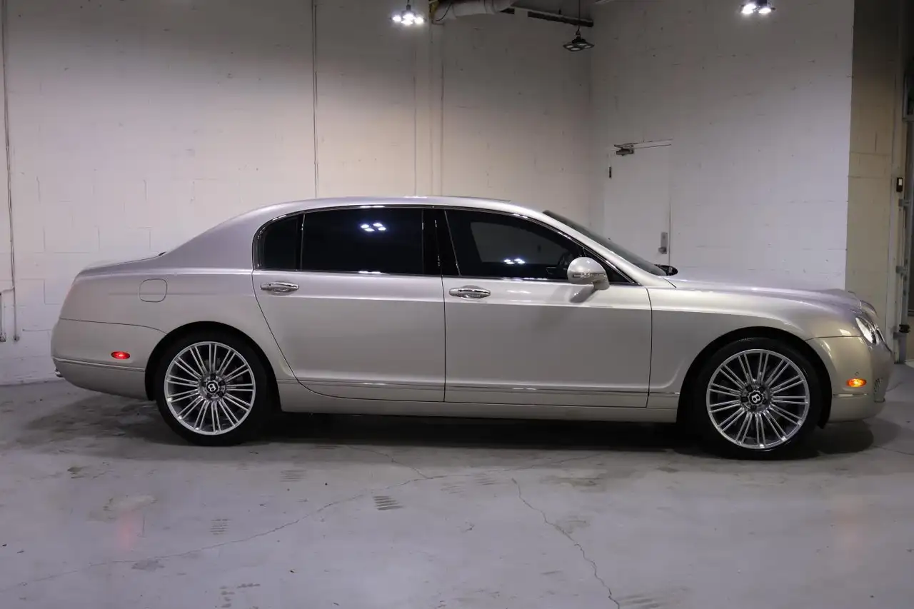 Bentley Flying Spur fotografie Bentley Flying Spur