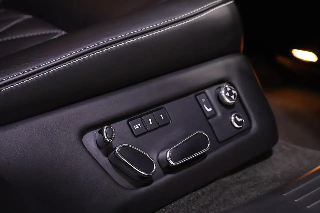 Bentley Flying Spur fotografie Bentley Flying Spur
