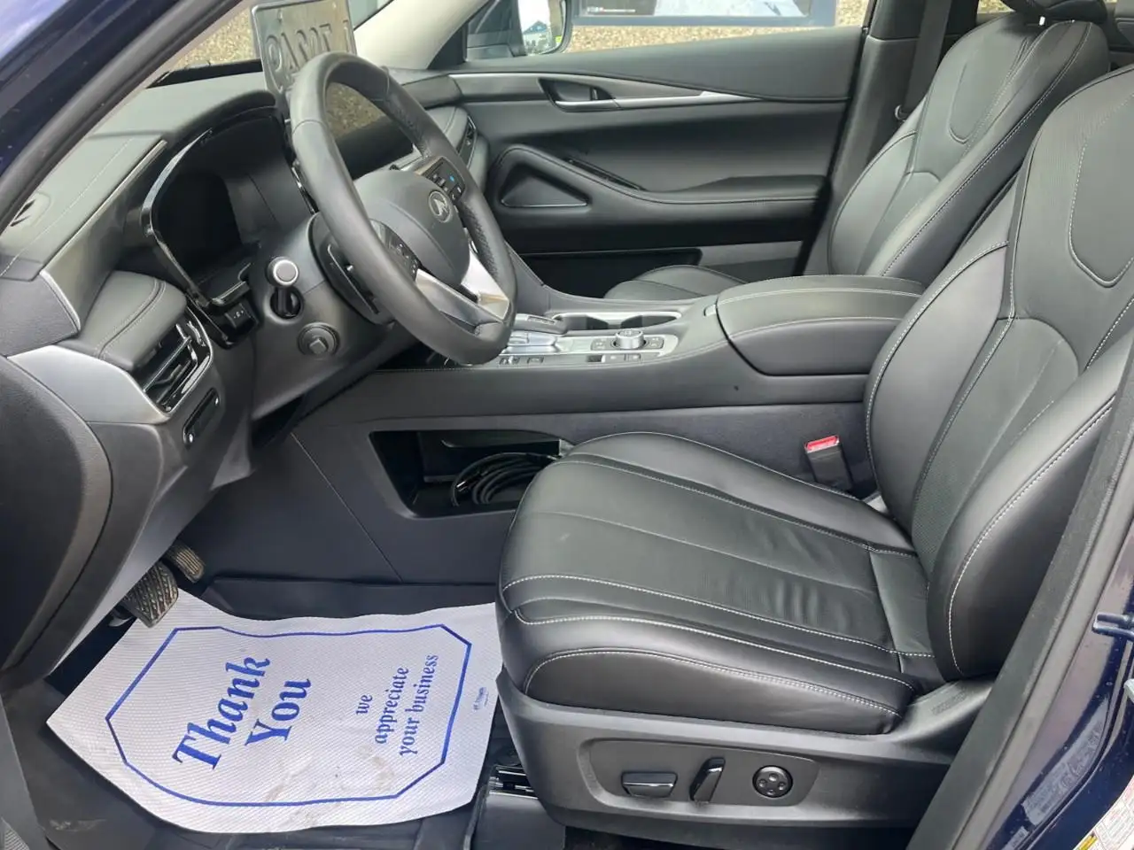 Infiniti QX60 снимка Infiniti QX60