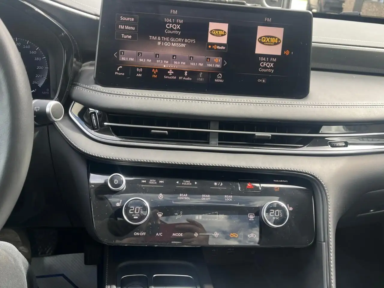 Infiniti QX60 снимка Infiniti QX60