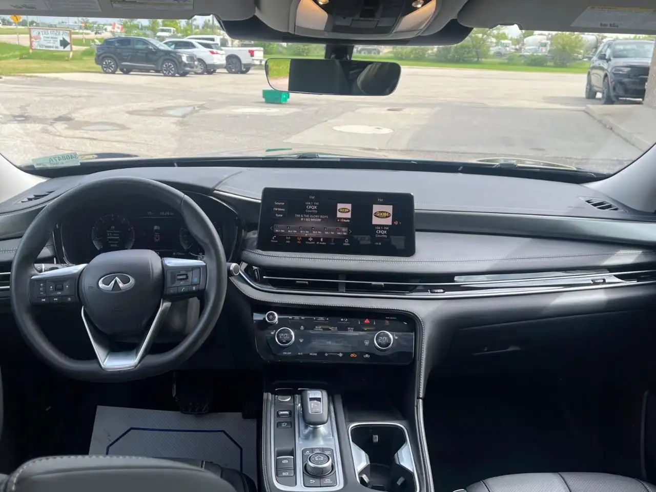 Infiniti QX60 снимка Infiniti QX60