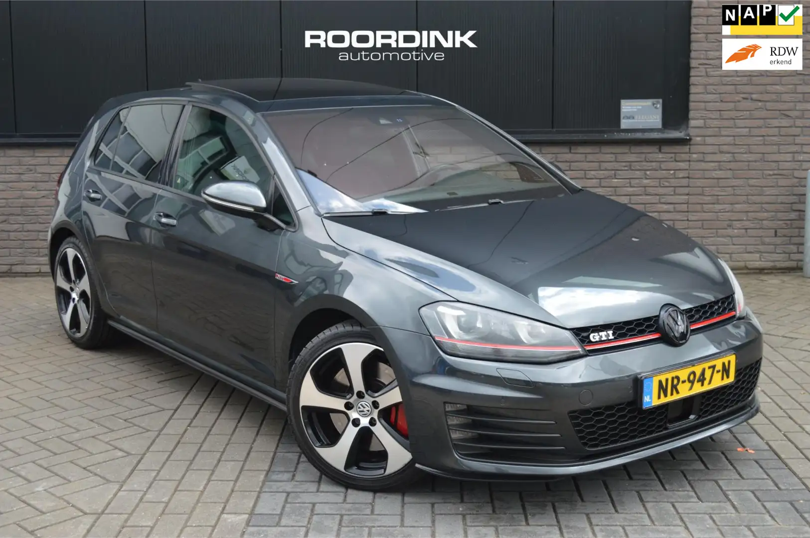 Volkswagen Golf Adaptief|Camera|Pano|Dynaudio|Keyless Grijs - 1