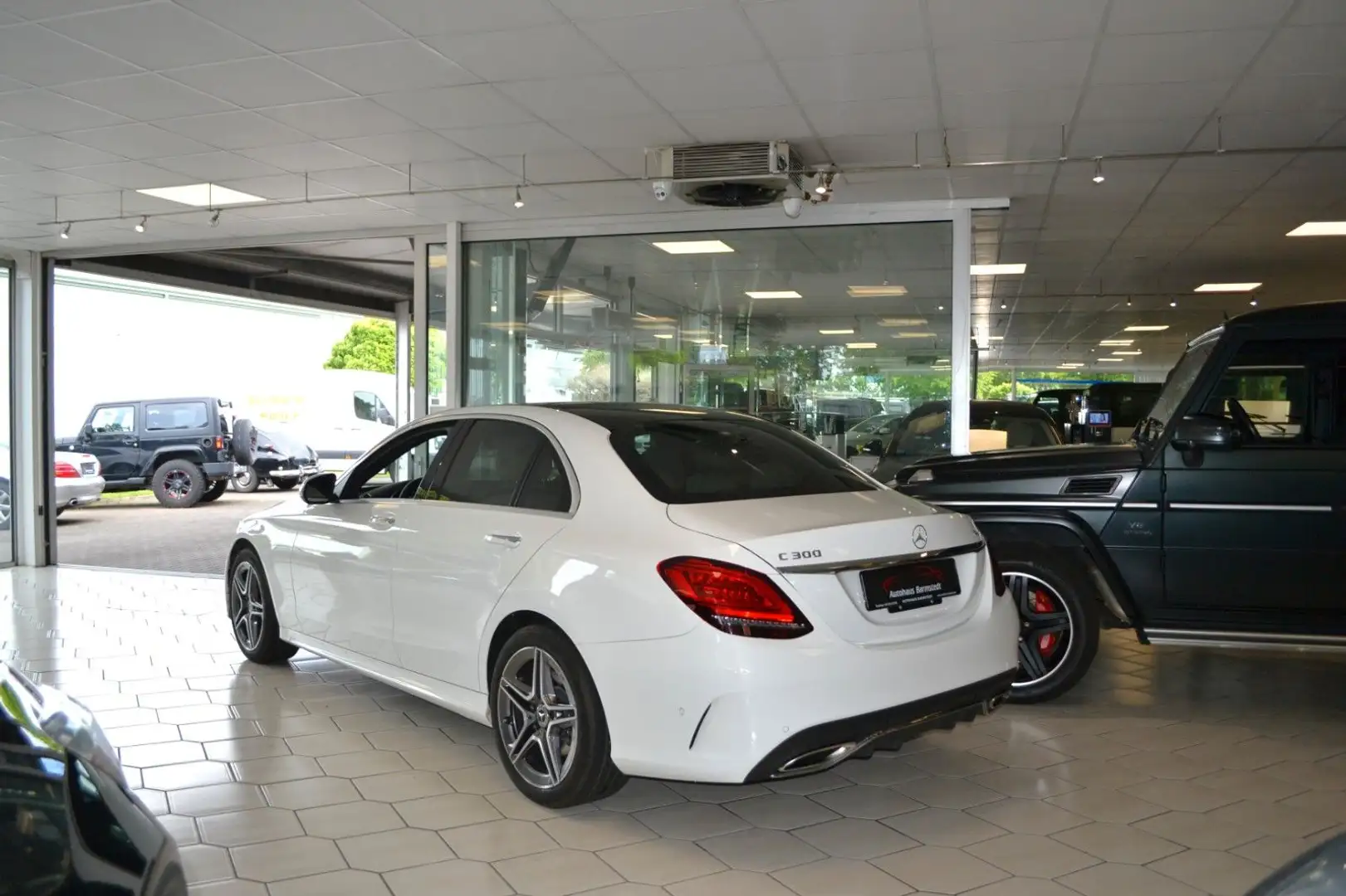 Mercedes-Benz C 300 C -Klasse Lim. 4Matic- AMG STYLING-PAKET Blanco - 1