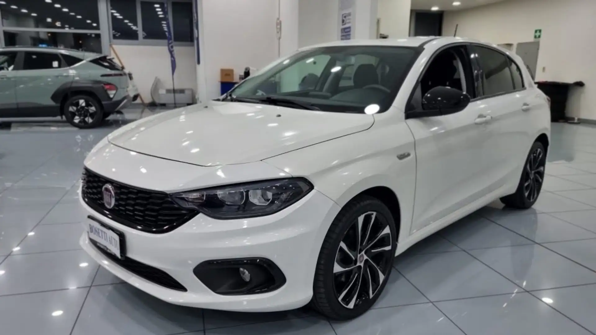 Fiat Tipo 1.4 T-Jet 120CV 5 porte S-Design Blanc - 1